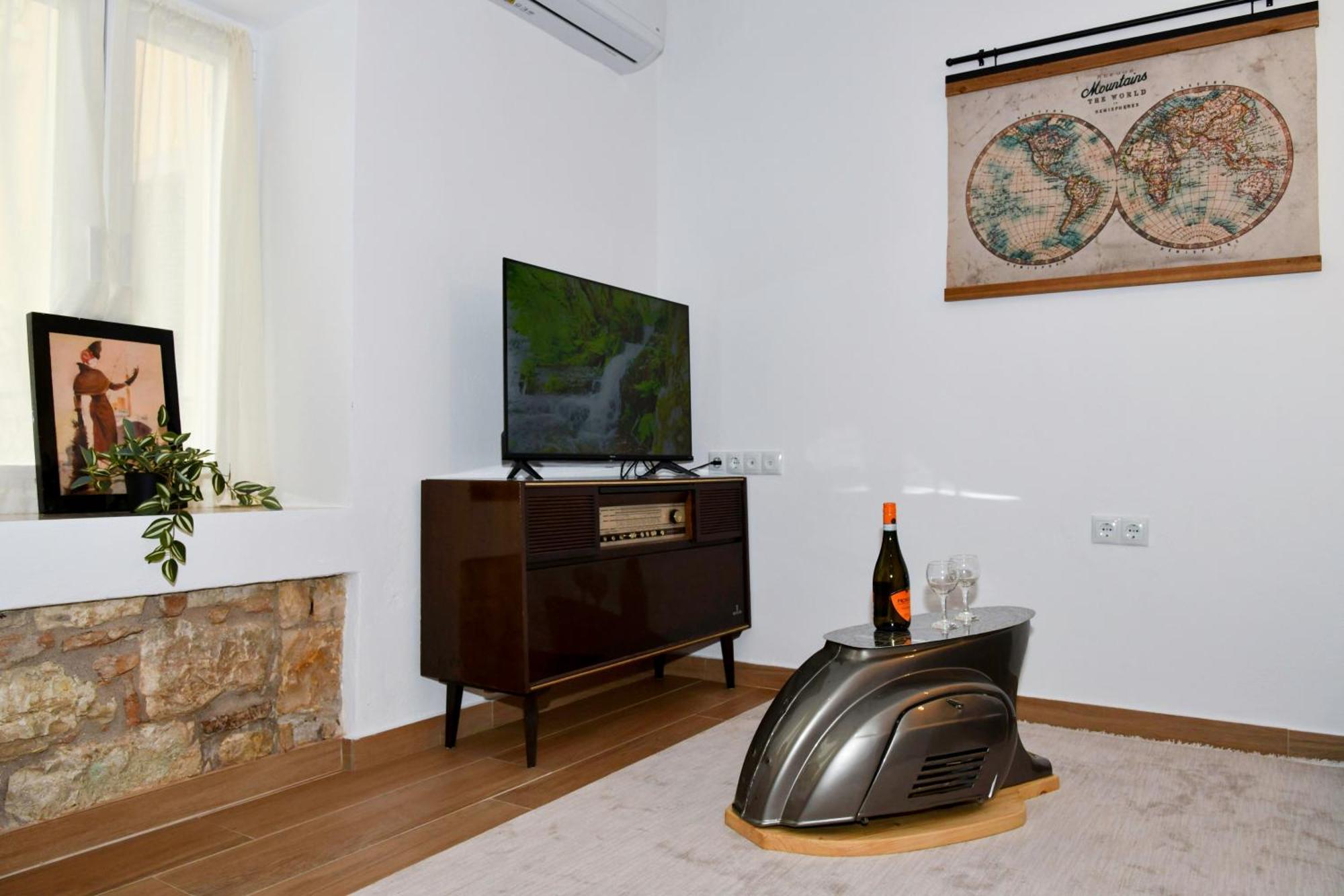 Captain Theo'S Modern Apartment Maria Lefkimmi  Exterior foto