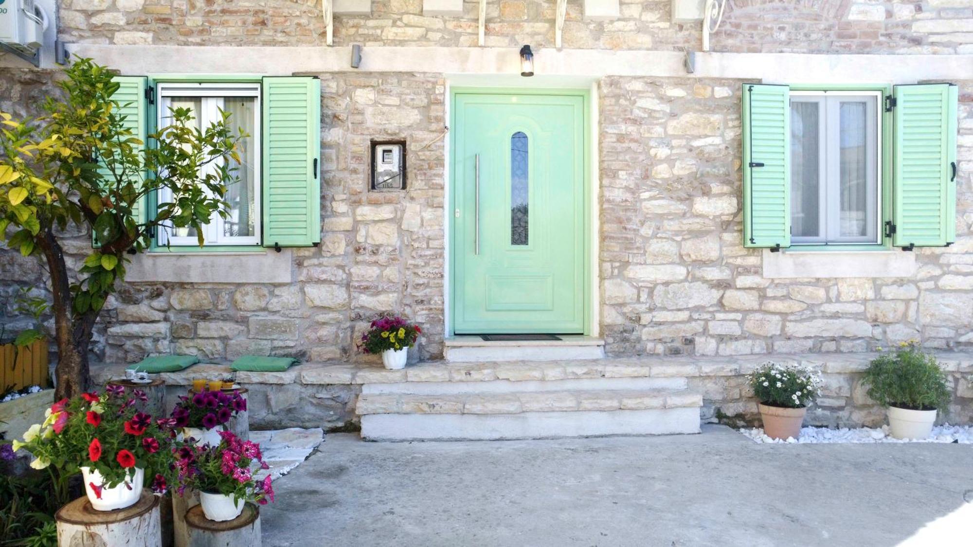 Captain Theo'S Modern Apartment Maria Lefkimmi  Exterior foto